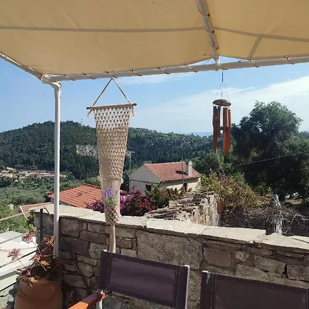 Chrysa's Hideaway Rantátika